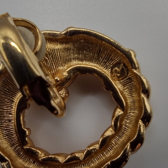 Swarovski Clip Earrings Gold Tone and Clear Crystals - Picture 3 of 7